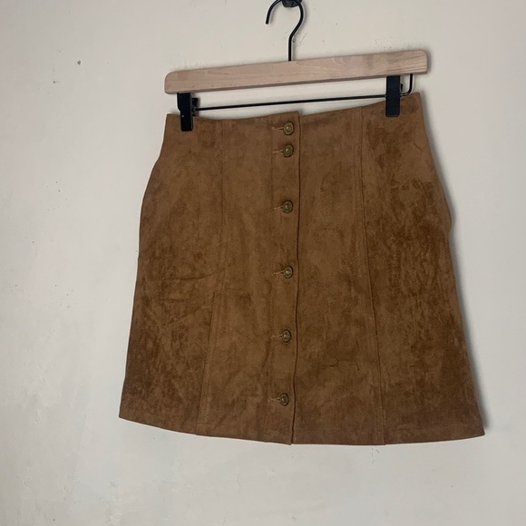 Moussy Dresses & Skirts - Moussy Faux Suede Mini Skirt Size 2
